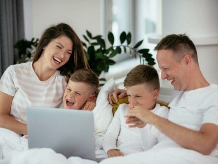 getty-images-doOuUQ7epvs-unsplash A family enjoys their air conditioning